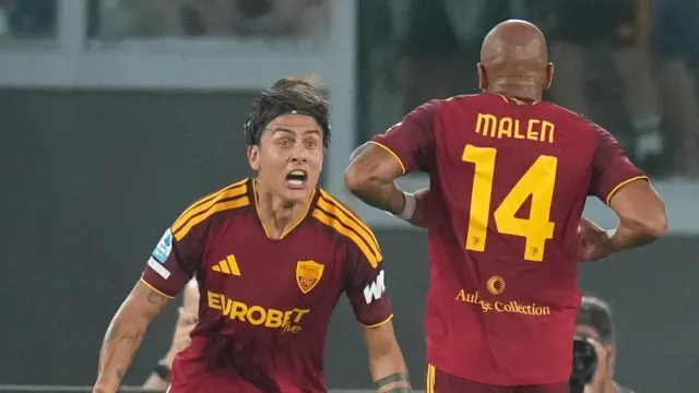 ​"Duo Maut Roma Tampil Impresif: Malen Hat-trick dari Umpan Dybala, Fiorentina Dilumat 4-0" — Olahraga