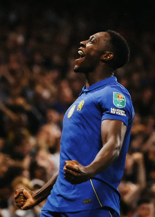 Debut Manis Welbeck & Gol Bunuh Diri Loloskan Chelsea ke Babak Ketiga Carabao Cup Usai Bekuk Luton 2-0 — Olahraga